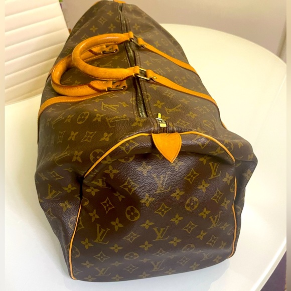 Louis Vuitton Keepall 55 Duffle Bag - Picture 3 of 10